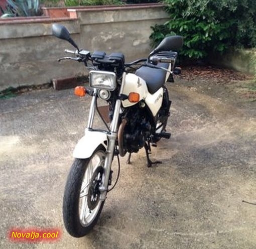Otuđen motocikl u Novalji Otuđen motocikl u Novalji