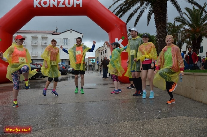 Održan međunarodni polumaraton Novalja - Lun  Održan međunarodni polumaraton Novalja - Lun