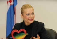 Ivana Tomaš - Reagiranje na jučerašnju održanu Županijsku skupštinu Ivana Tomaš - Reagiranje na jučerašnju održanu Županijsku skupštinu