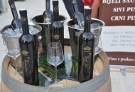 Drugi međunarodni festival vina i hrane WINE FASHION SHOW u Novalji Drugi međunarodni festival vina i hrane WINE FASHION SHOW u Novalji