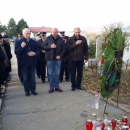 U Otočcu položeni vijenci i svijeće u povodu blagdana Svih svetih