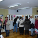Otvorena mesopusna fotoizložba u Gradskoj knjižnici Senj 