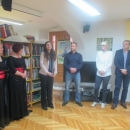 Otvorena izložba slika umjetnice Ines Prpić pod nazivom U prolazu. 