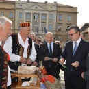 Paška janjetina na trgu Sv. Marka u Zagrebu