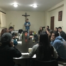 Grupa mladih Riječana u senjskoj katedrali 