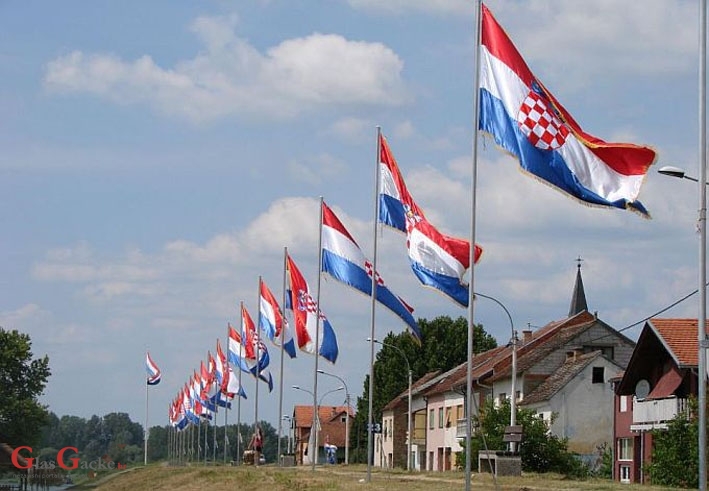 Što je hrvatski barjak, a što stijeg? Što je hrvatski barjak, a što stijeg?