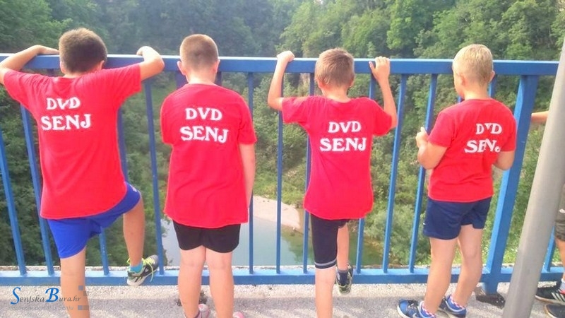 Djeca - muški DVD - a Senj prva u Klani