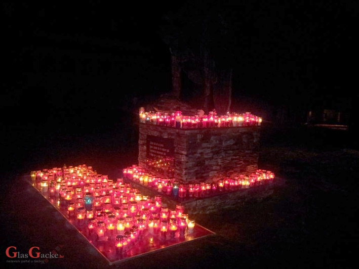 Svijeće za Vukovar u Korenici