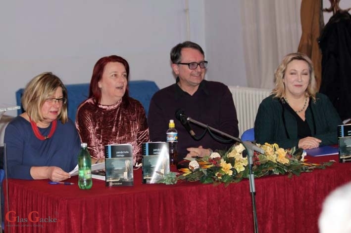 Otočkoj publici predstavljen roman M. Kranjčevića Patuljci krila nemaju 
