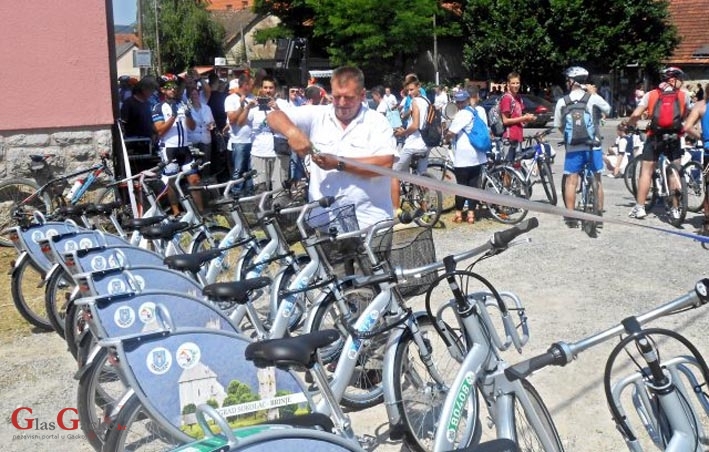 Brinje uvelo javne bicikle