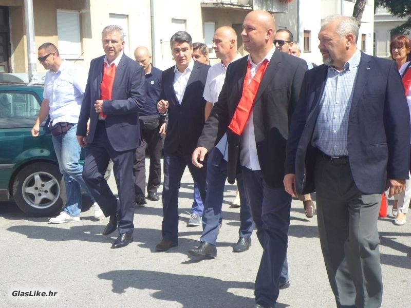 Predizborni skup Narodne koalicije u Gospiću 