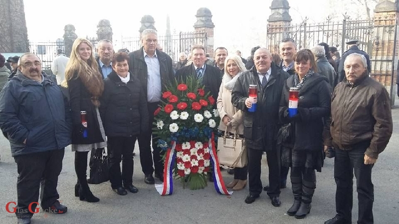 Izaslanstvo Brinja posjetilo grob dr. Franje Tuđmana
