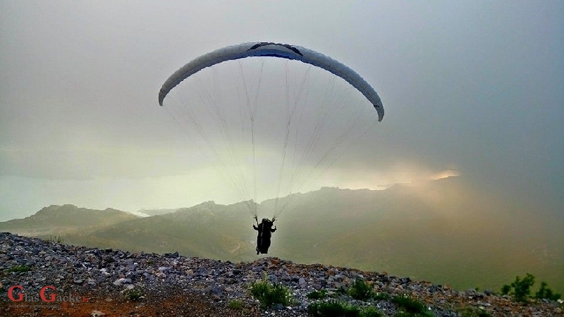 Paraglajding klub "Leteći medvjedići" vrlo aktivi u 2016.godini