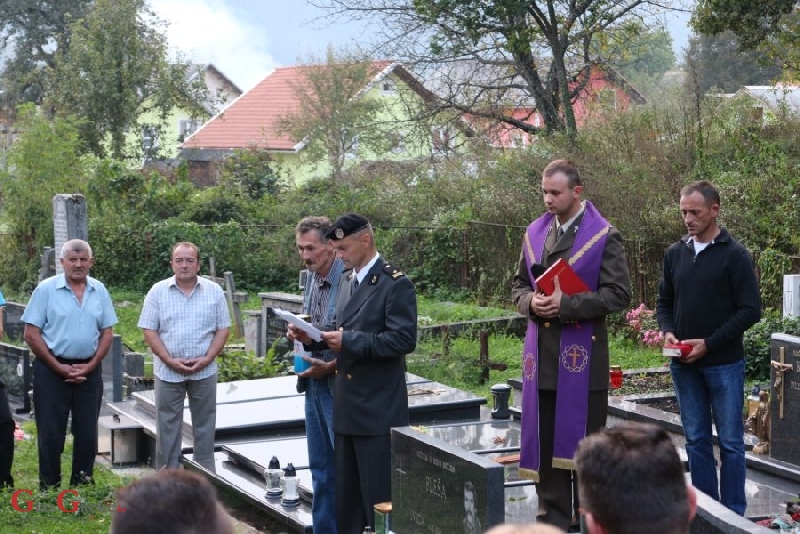 Misa zadušnica i blagoslov groba za poginulog branitelja Ivana Plešu 