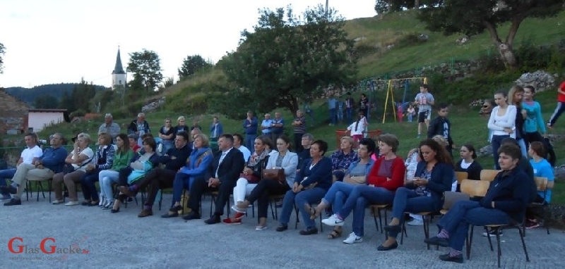 Glazbeno-poetska večer „KAO BREZA…MILO MOJE“ u Brinju 
