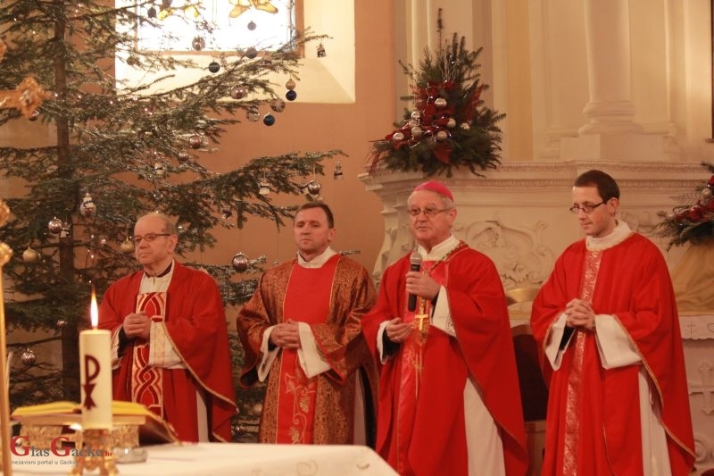 Biskup Križić predvodio svetu misu na blagdan sv. Stjepana Prvomučenika u Otočcu