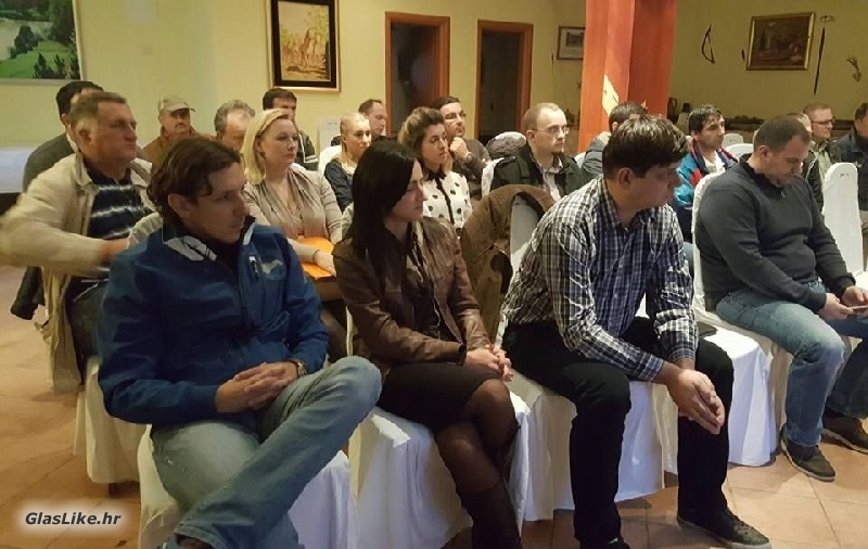Održan sastanak članova HNS-a Ličko-senjske županije s Ivanom Vrdoljakom