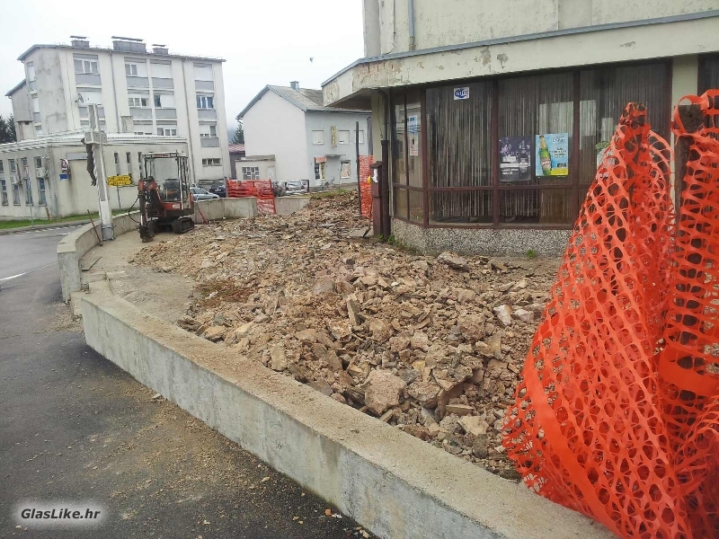 Počeli radovi na uređenju platoa kod “Koreničanke” 