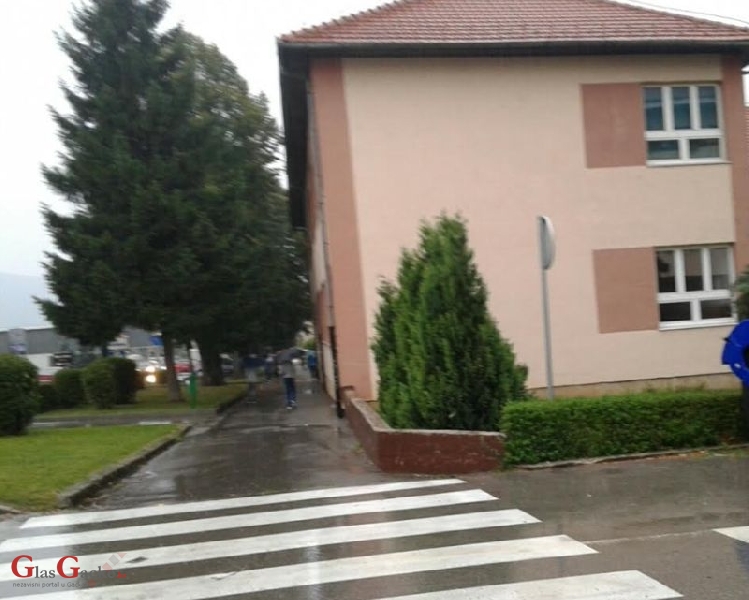 Počela je škola - vozači oprez ! Počela je škola - vozači oprez !