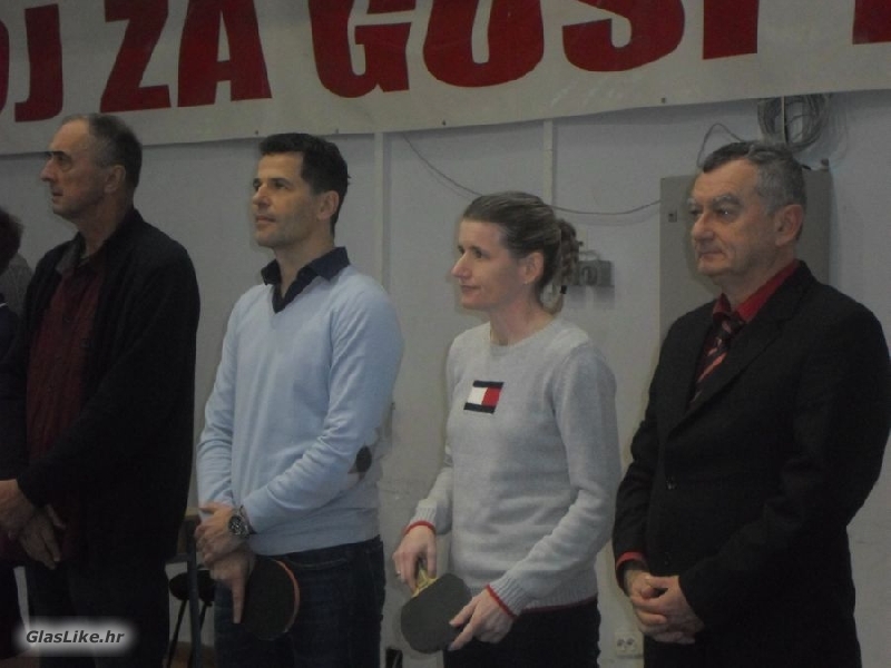U Gospiću osnovan stolnoteniski klub