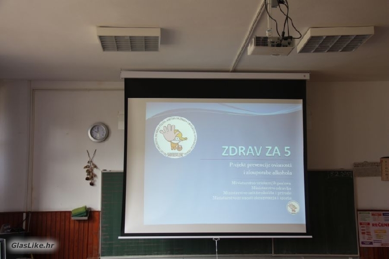 Zdrav za 5 u Gospiću