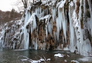 Ledeni stalaktiti na Plitvičkim jezerima