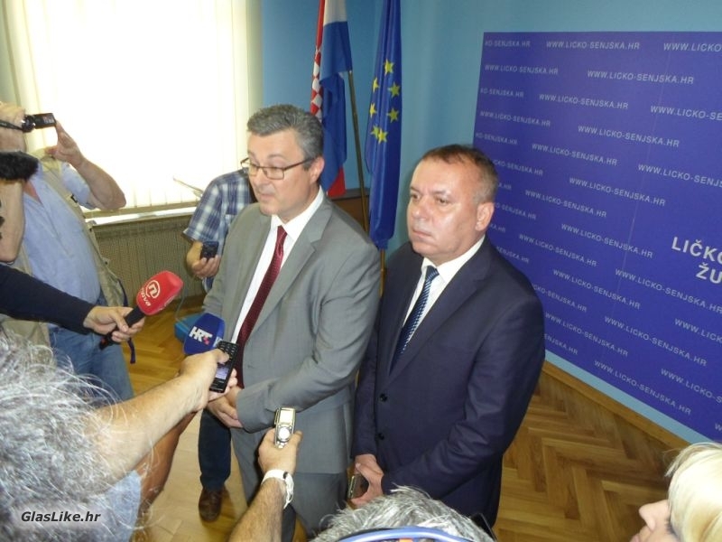 Orešković u Lici: Uvijek se treba vratiti gdje su ti korijeni Orešković u Lici: Uvijek se treba vratiti gdje su ti korijeni