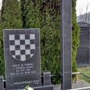 Predstavnici O.Š. Senja i Vratnika posjetili mjesna groblja