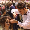 Revija frizura pravi hit Božićnog sajma 