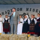 Prva brinjska smotra folklora pod nazivom „Nad Gradinom misečina sija“