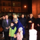U Otočcu upaljena prva adventska svijeća 