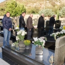 Polaganjem vijenaca i paljenjem svijeća obilježen blagdan Svi svetih