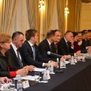  Predsjednik Vlade s čelnicima županija, gradova i općina.