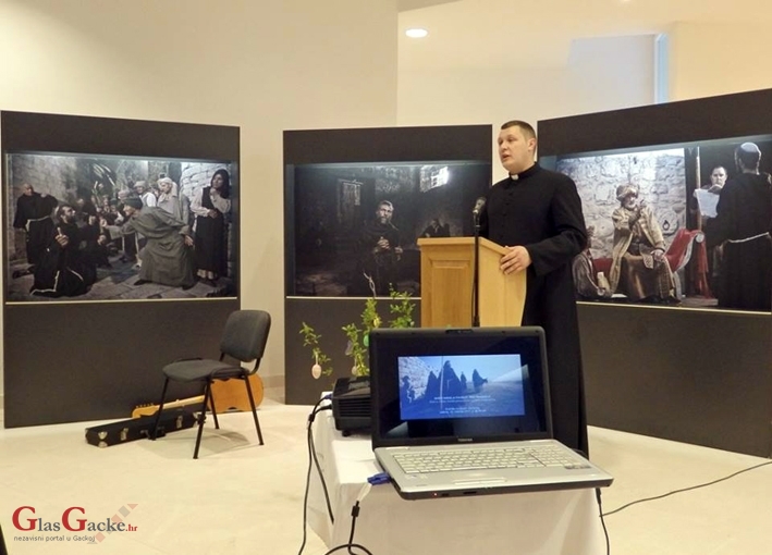Sandale sv. Nikole Tavelića na Udbini