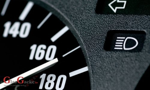 Čak 92 (pre)brze vožnje