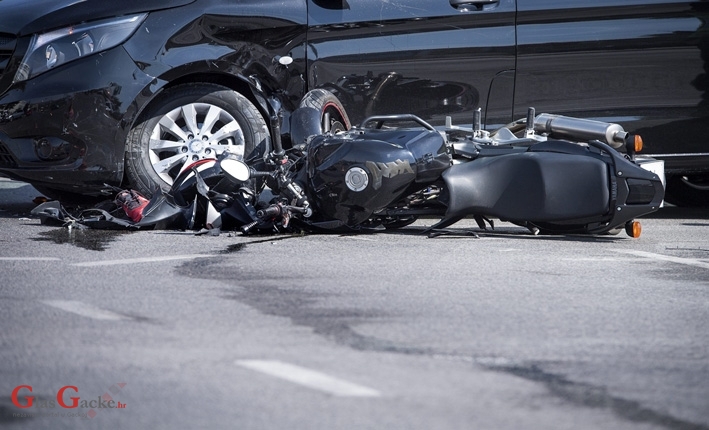 U prometnima i teško ozlijeđenih U prometnima i teško ozlijeđenih