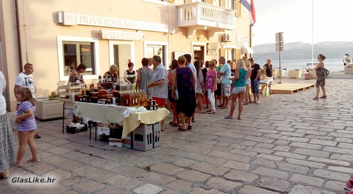 Lička seljačka tržnica u Karlobagu - drugi put
