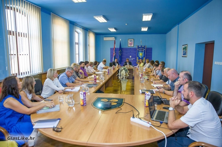 O širokopojasnom internetu u Ličko-senjskoj županiji