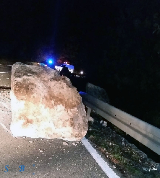 Veliki odroni stijena u Senjskoj Dragi