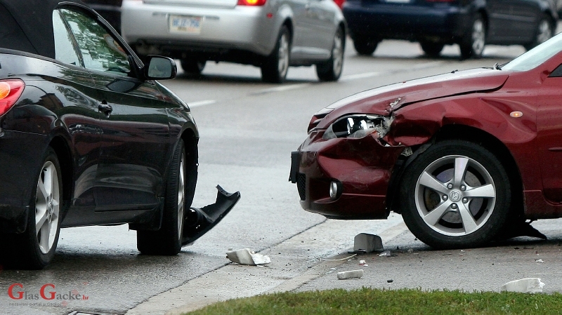 Mnogo prekršaja brze vožnje Mnogo prekršaja brze vožnje
