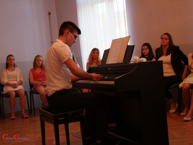 Koncert polaznika glazbene škole - odjel glasovir Koncert polaznika glazbene škole - odjel glasovir