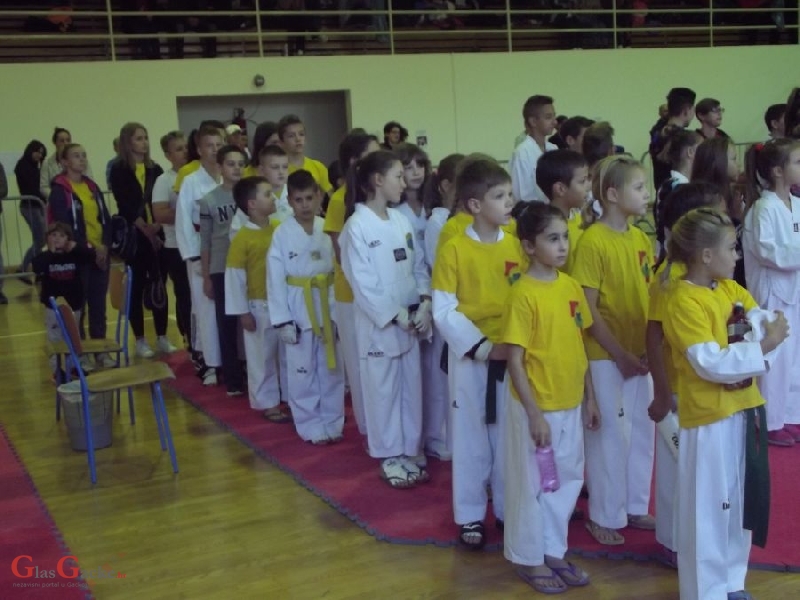 Na 3.Adidas–Brinje Open taekwondo klub Gacka zauzeli su ekipno 1.mjesto