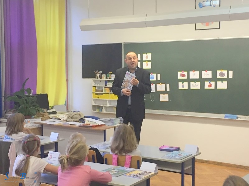 Gradonačelnik Rukavina posjetio prvašiće
