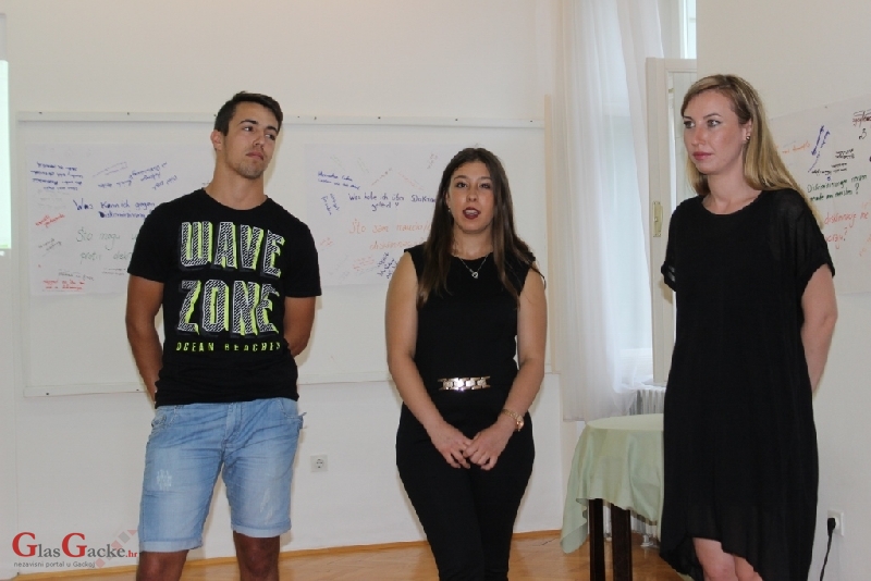 Izložba radova mladih iz triju zemalja