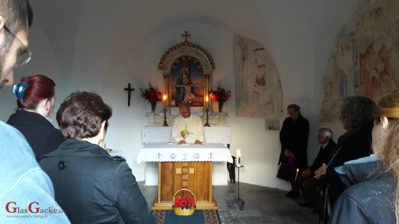 Misa u kapeli Majke Božje od Sedam Žalosti na Fortici