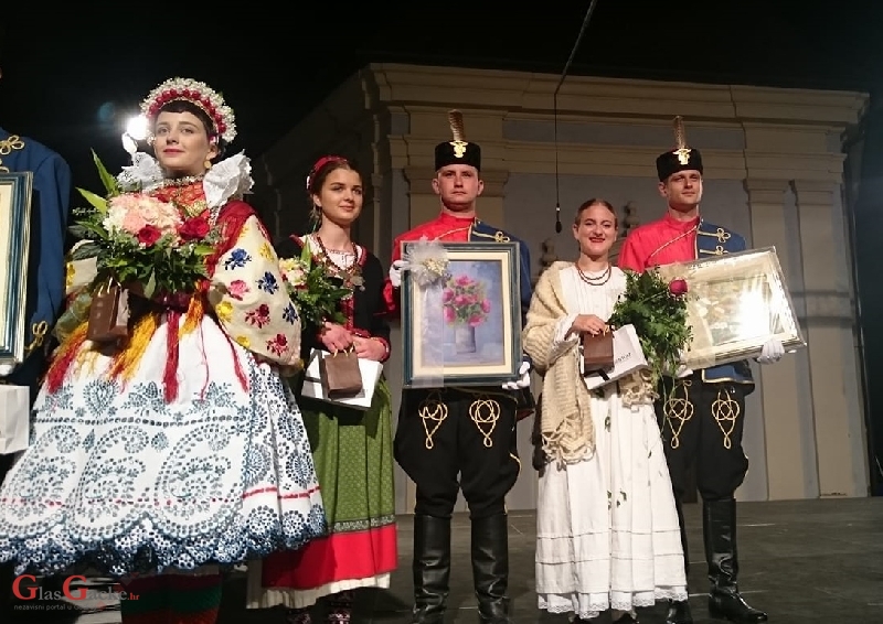 Ekskluziva: Petra - prva pratilja!!!!