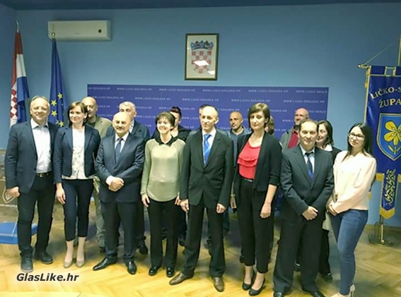 Petry kandidat za župana, Bižanović i Novačić za dožupanice Petry kandidat za župana, Bižanović i Novačić za dožupanice