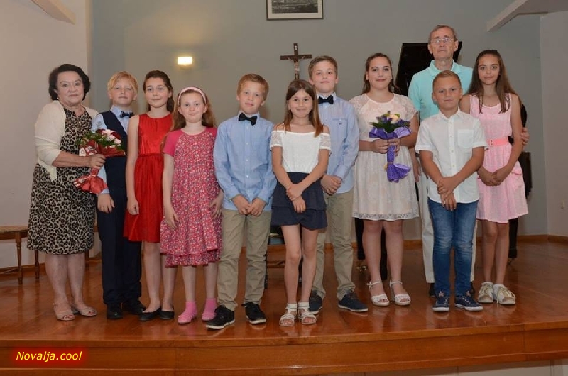 Koncert učenika glazbene škole u Novalji Koncert učenika glazbene škole u Novalji