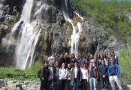 Studenti povodom Dana planeta Zemlja na Plitvičkim jezerima Studenti povodom Dana planeta Zemlja na Plitvičkim jezerima