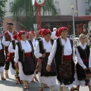 Evo i slik s parade prije smotre folklora u Otošcu